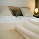 Warsaw Stay Apartment شقة *