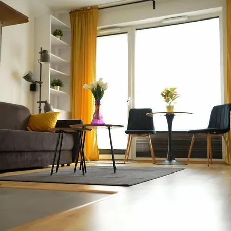 Warsaw Stay Apartment דירה ורשה