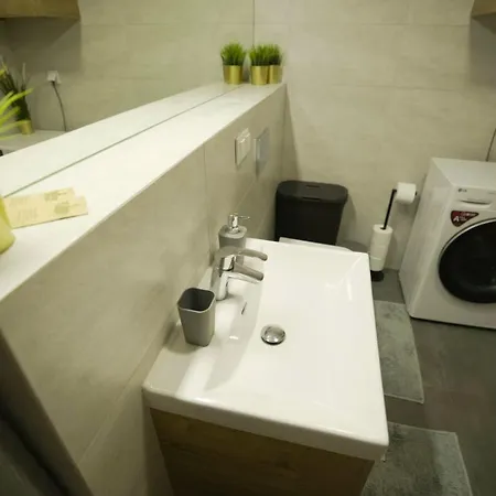 Warsaw Stay Apartment דירה
